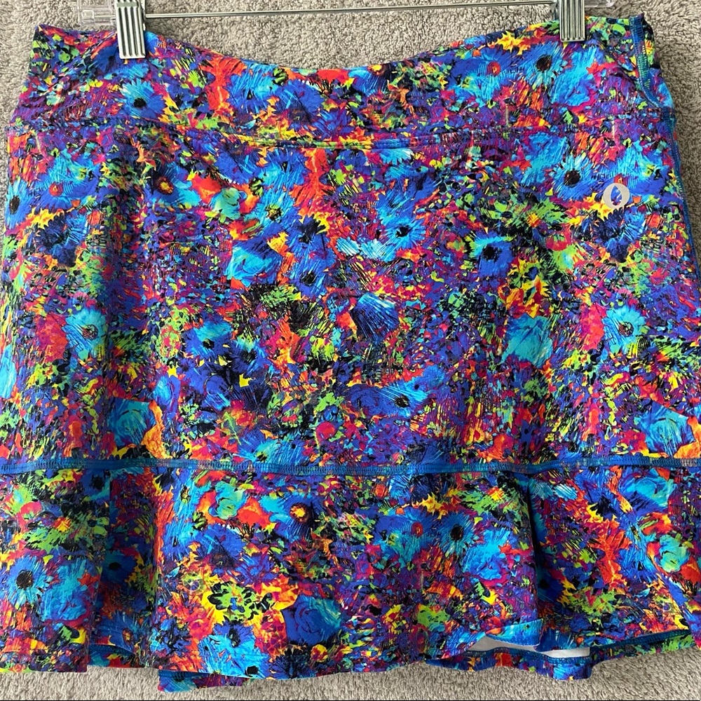 Donajo JoJO multi-colored  “Artsy” tennis/golf skirt in size 3.